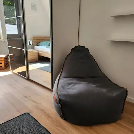 Luett Bliev - In Apartment