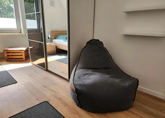 Luett Bliev - In 公寓